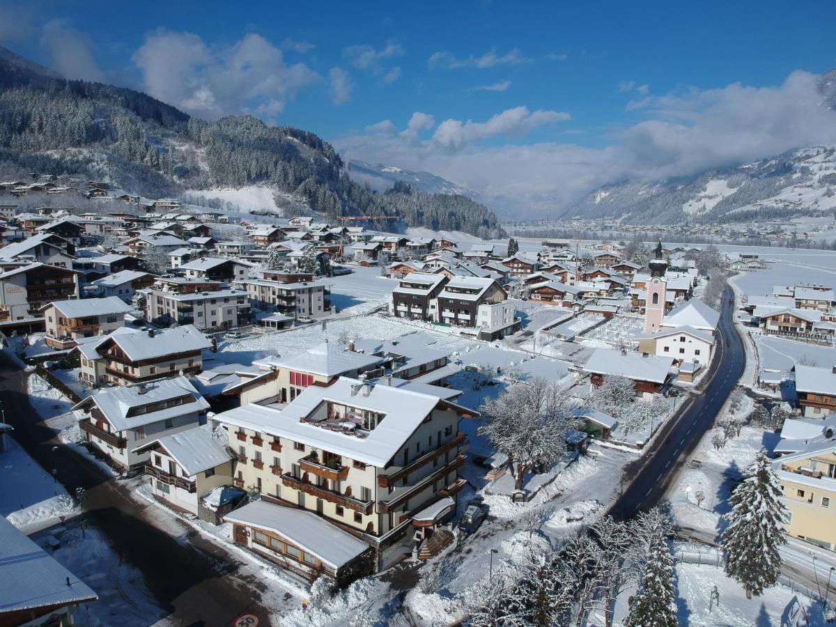 Gasthof Zum Lowen Aschau Im Zillertal Exterior photo