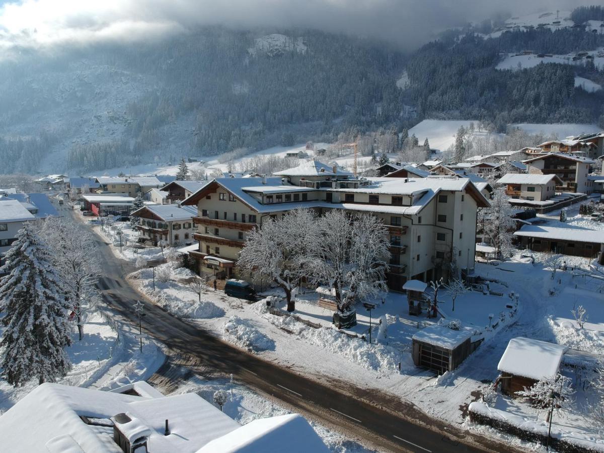 Gasthof Zum Lowen Aschau Im Zillertal Exterior photo